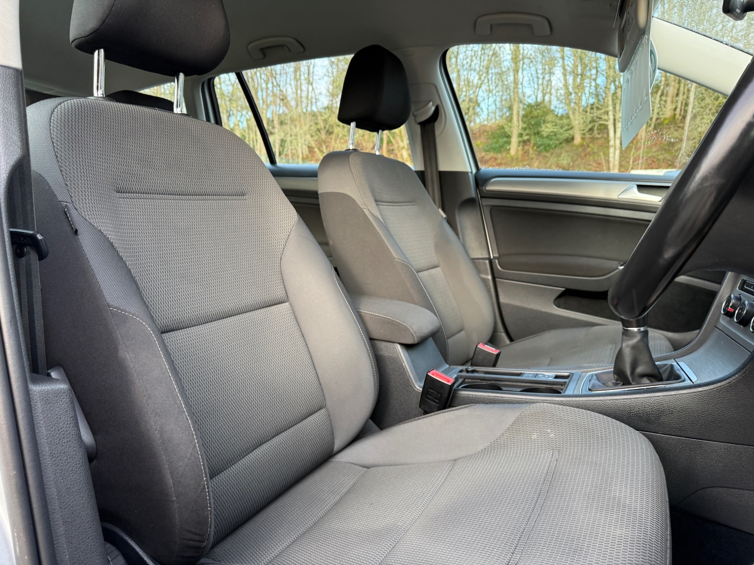 Used Volkswagen Golf 2016 for sale - 77640063: Photo 19