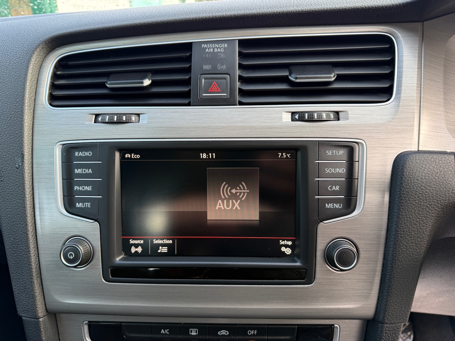 Used Volkswagen Golf 2016 for sale - 77640063: Photo 24