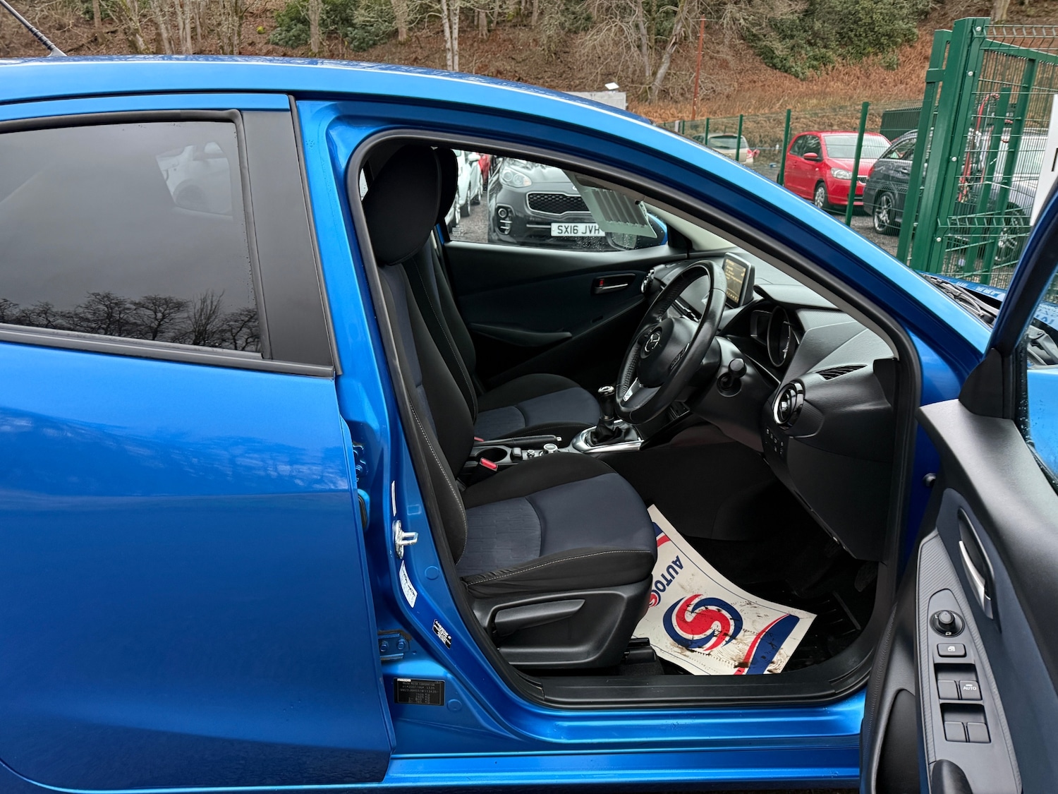 Used Mazda Mazda2 2015 for sale - 77201522: Photo 17