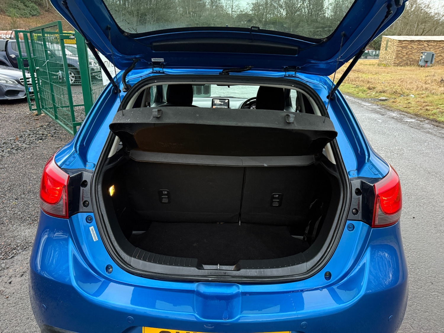 Used Mazda Mazda2 2015 for sale - 77201522: Photo 36