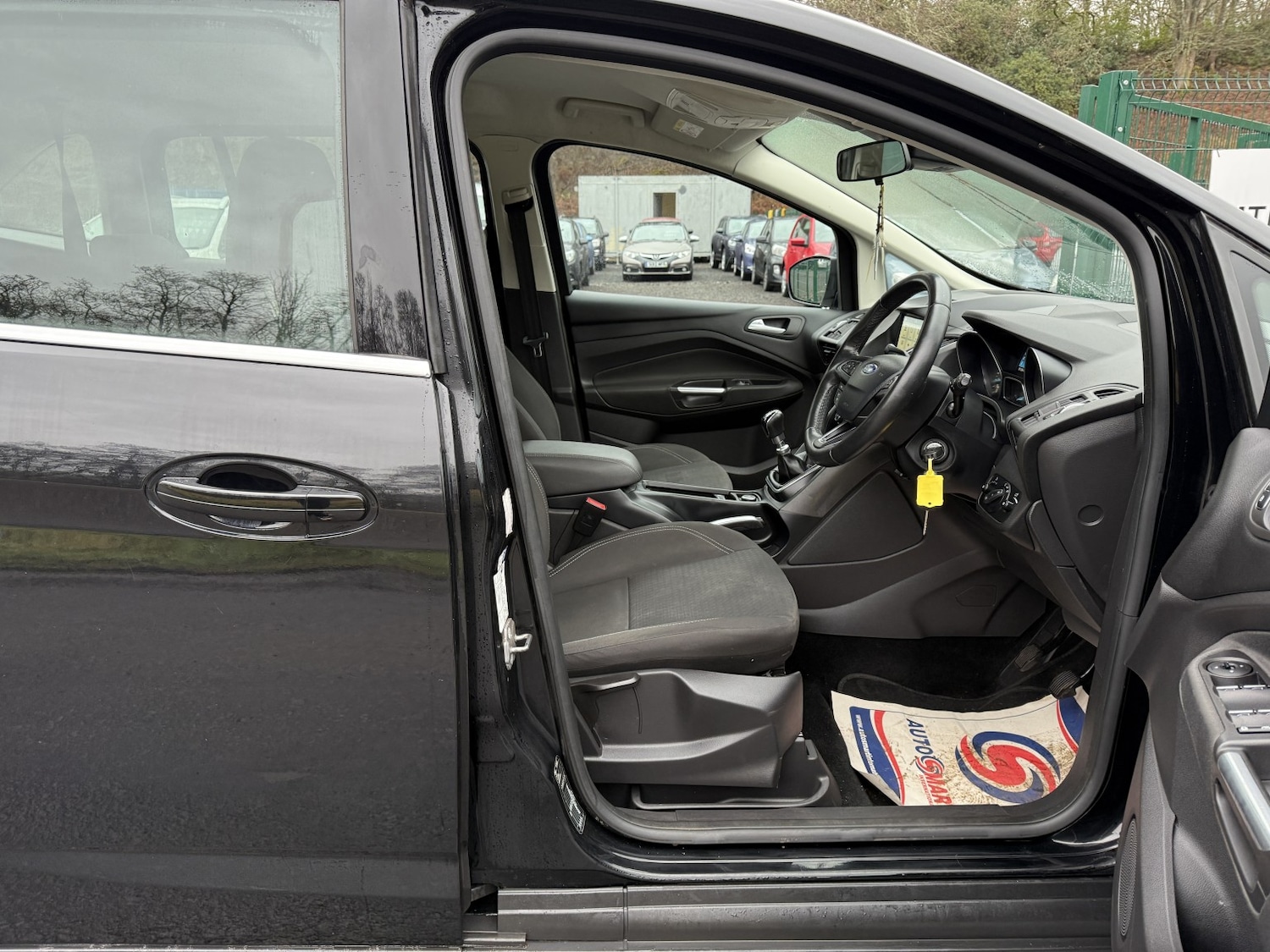 Used Ford Grand C-Max 2018 for sale - 77802634: Photo 17