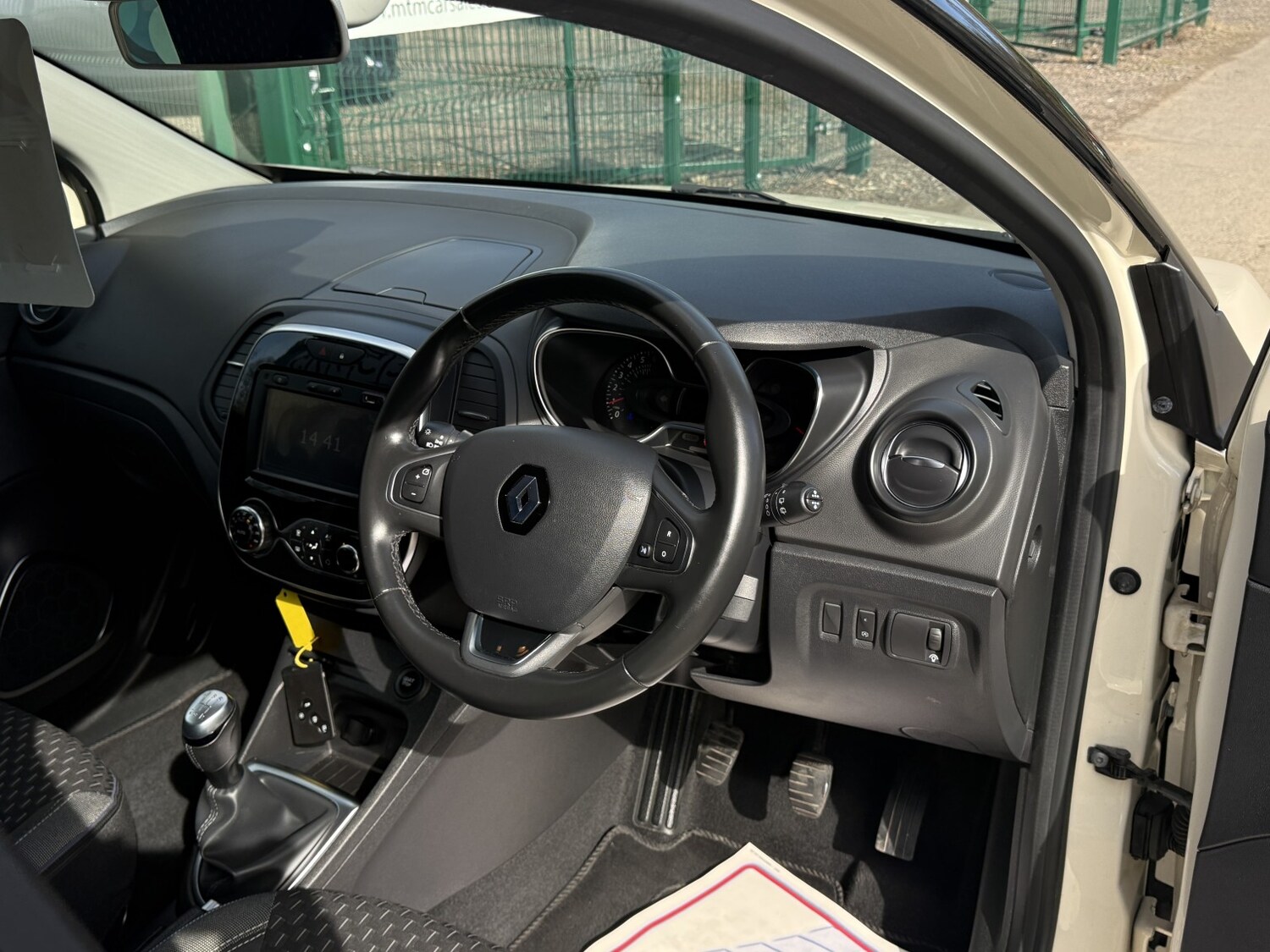 Used Renault Captur 2017 for sale - 78112142: Photo 21