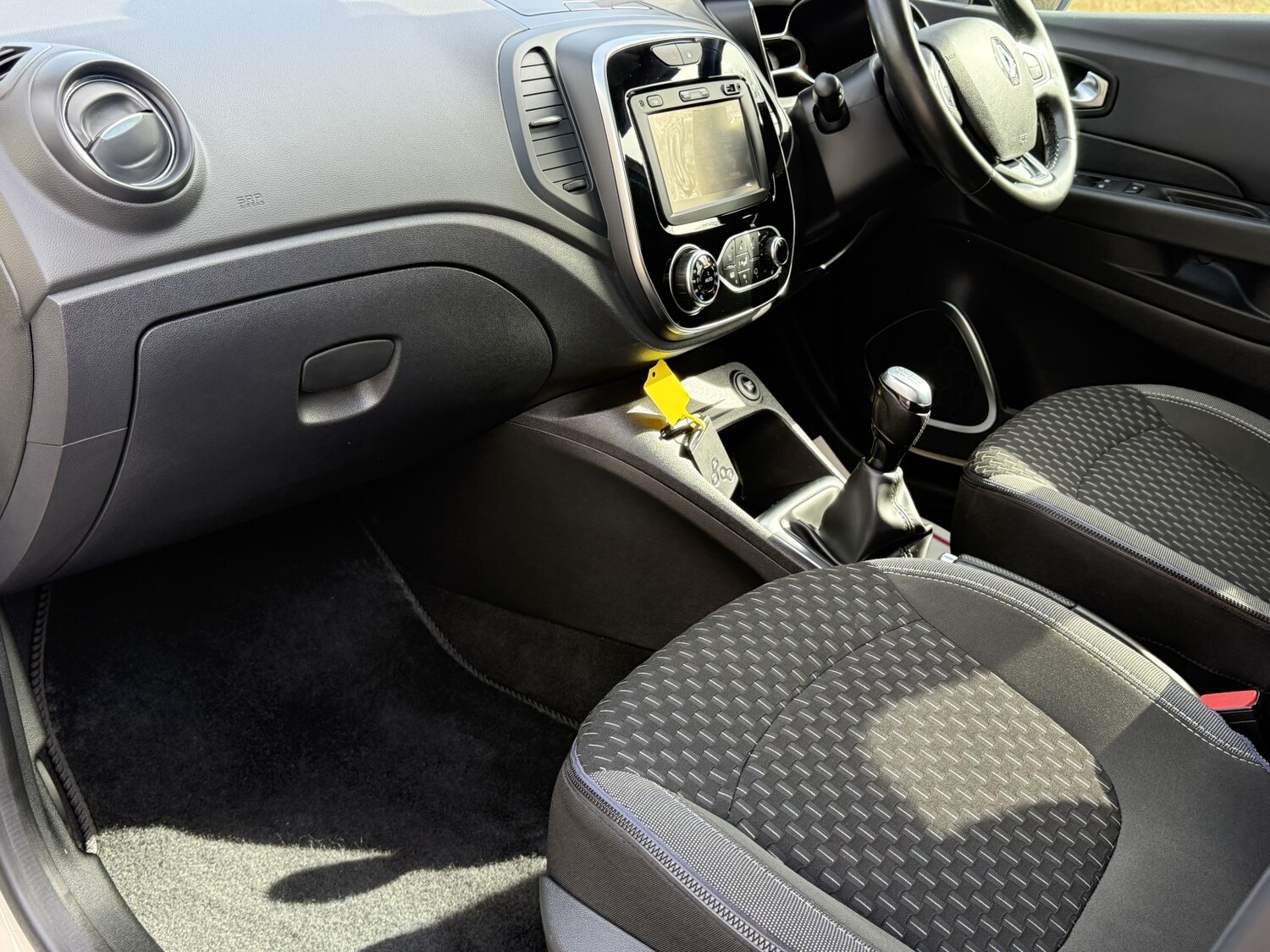 Used Renault Captur 2017 for sale - 78112142: Photo 34