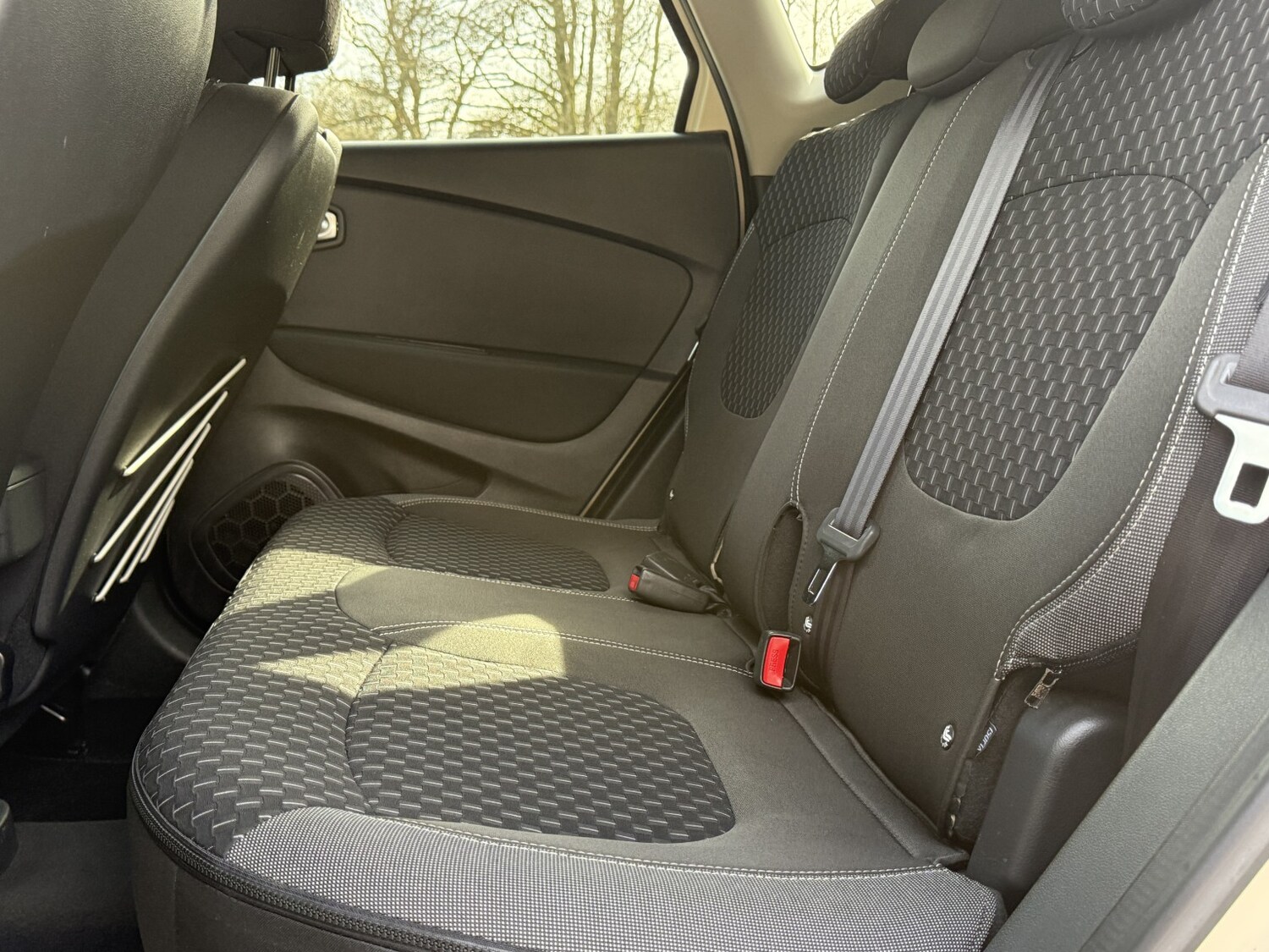 Used Renault Captur 2017 for sale - 78112142: Photo 36