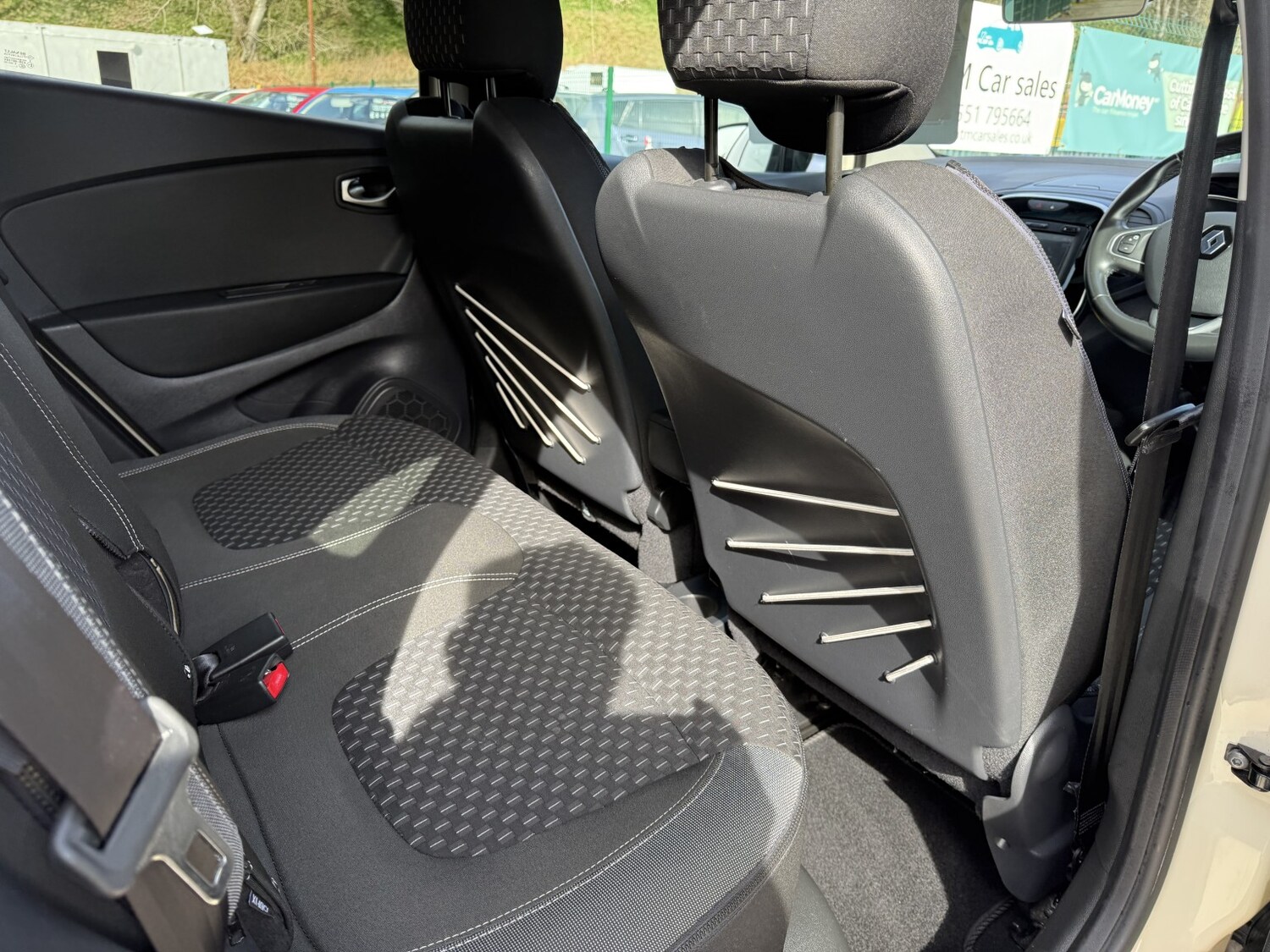 Used Renault Captur 2017 for sale - 78112142: Photo 41