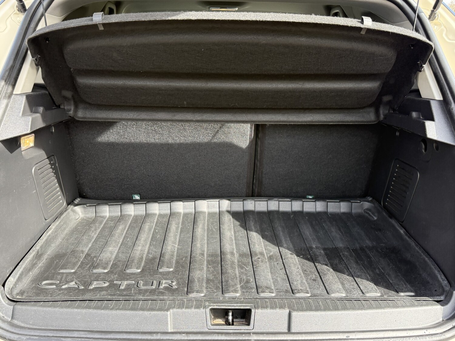 Used Renault Captur 2017 for sale - 78112142: Photo 43