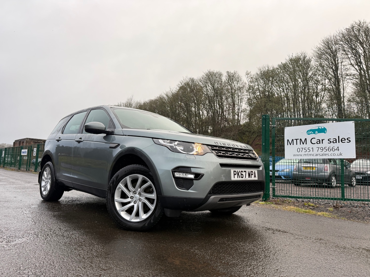 Used Land Rover Discovery Sport 2017 for sale - 76726172: Photo 1