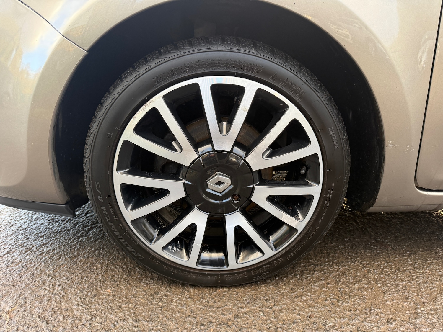 Used Renault Clio 2012 for sale - 77213869: Photo 12