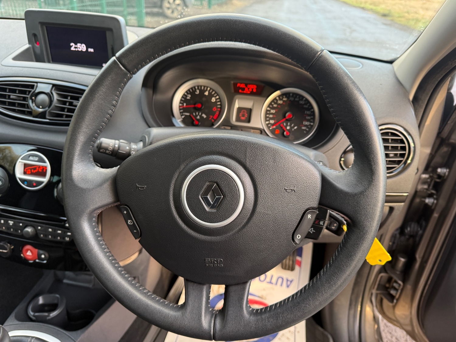 Used Renault Clio 2012 for sale - 77213869: Photo 19