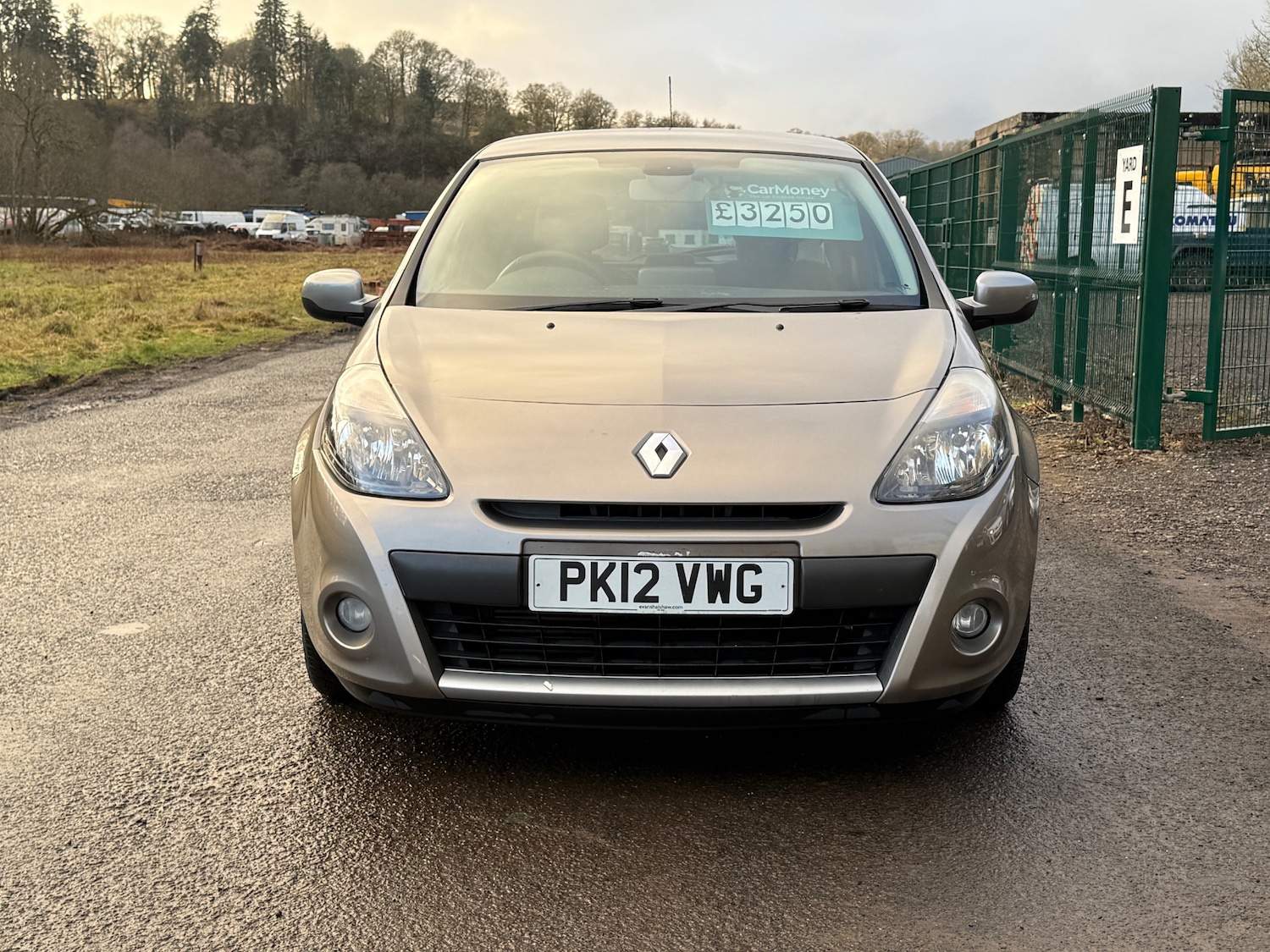 Used Renault Clio 2012 for sale - 77213869: Photo 2