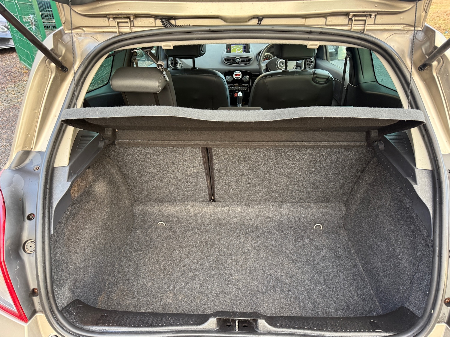 Used Renault Clio 2012 for sale - 77213869: Photo 31