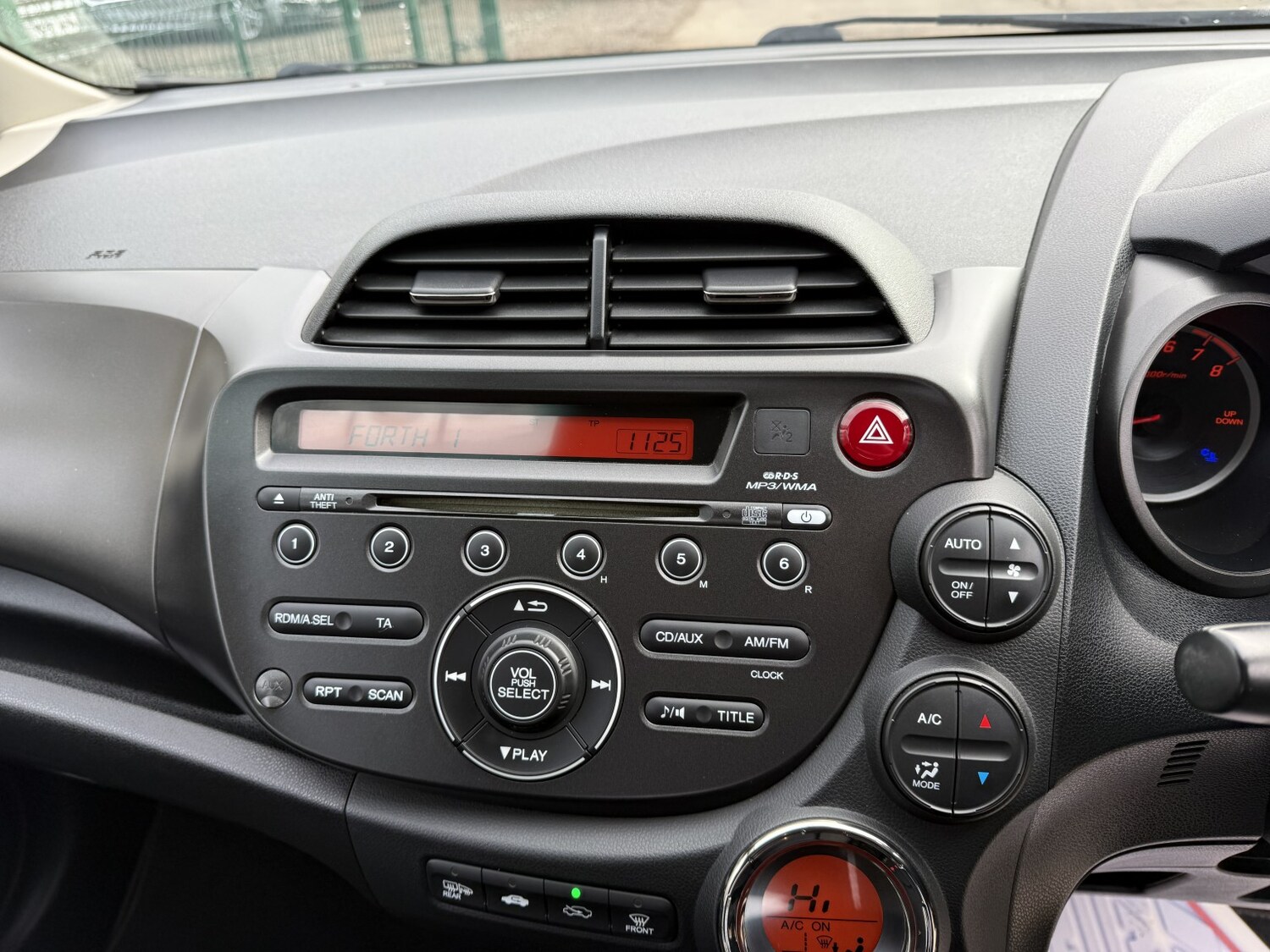 Used Honda Jazz 2012 for sale - 77802658: Photo 23