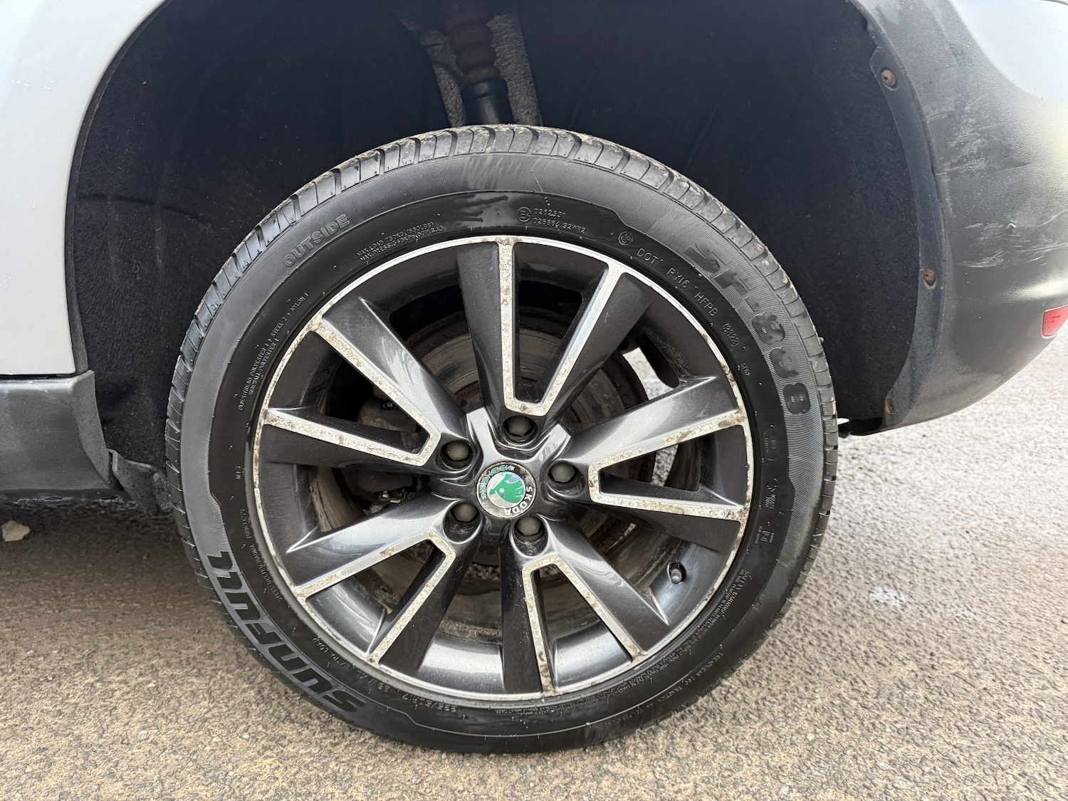 Used Skoda Yeti 2013 for sale - 77801800: Photo 12