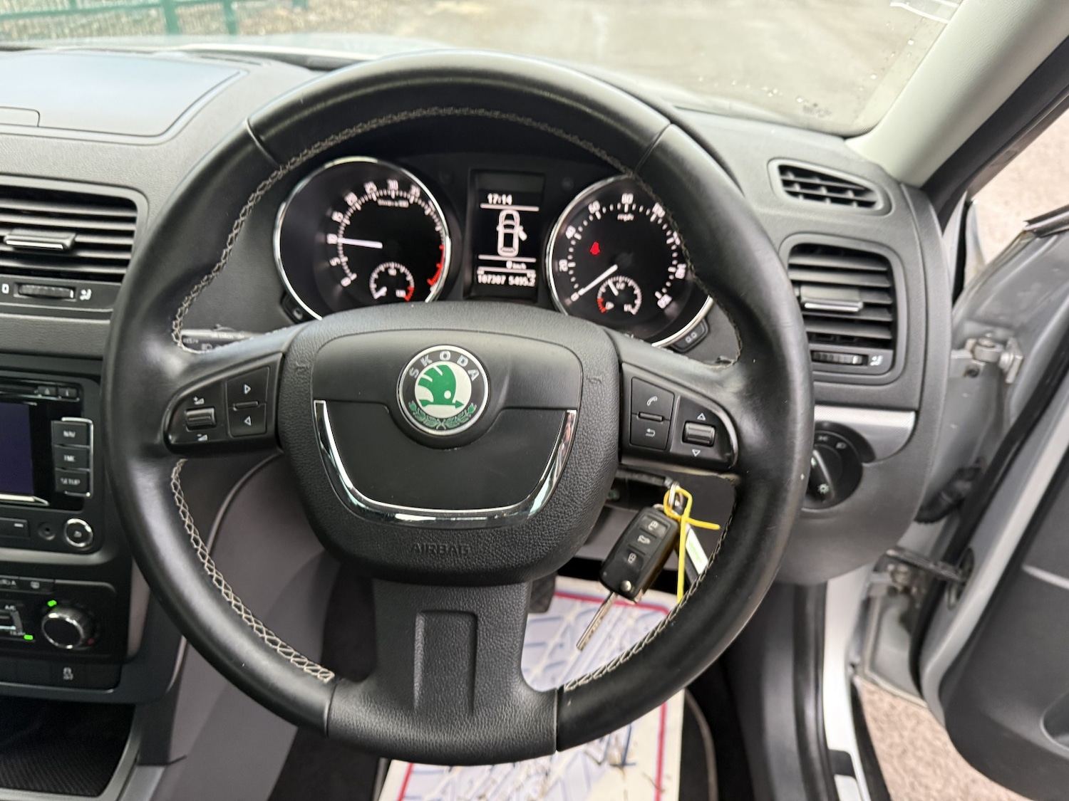 Used Skoda Yeti 2013 for sale - 77801800: Photo 21