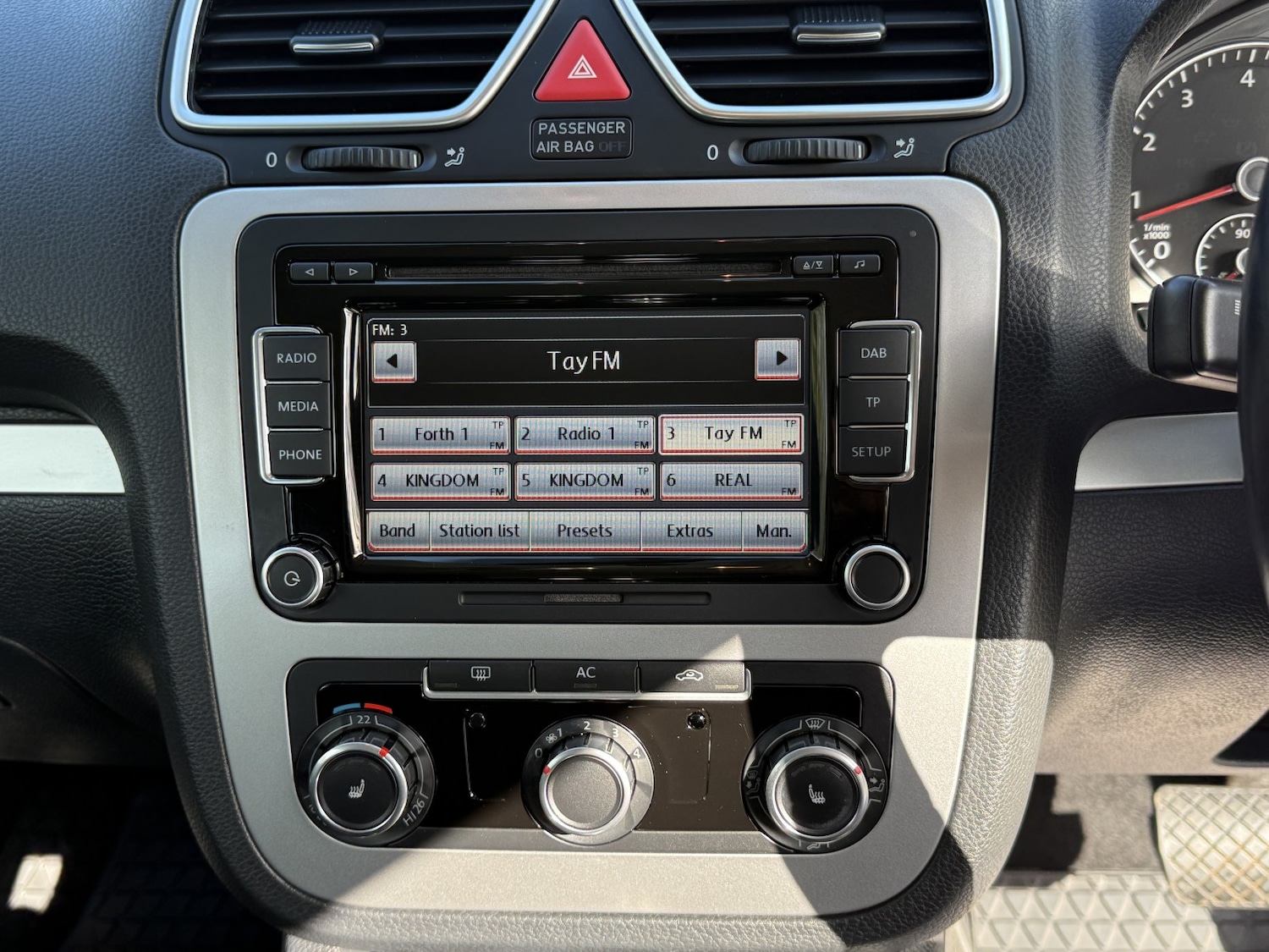 Used Volkswagen Scirocco 2010 for sale - 77981832: Photo 23