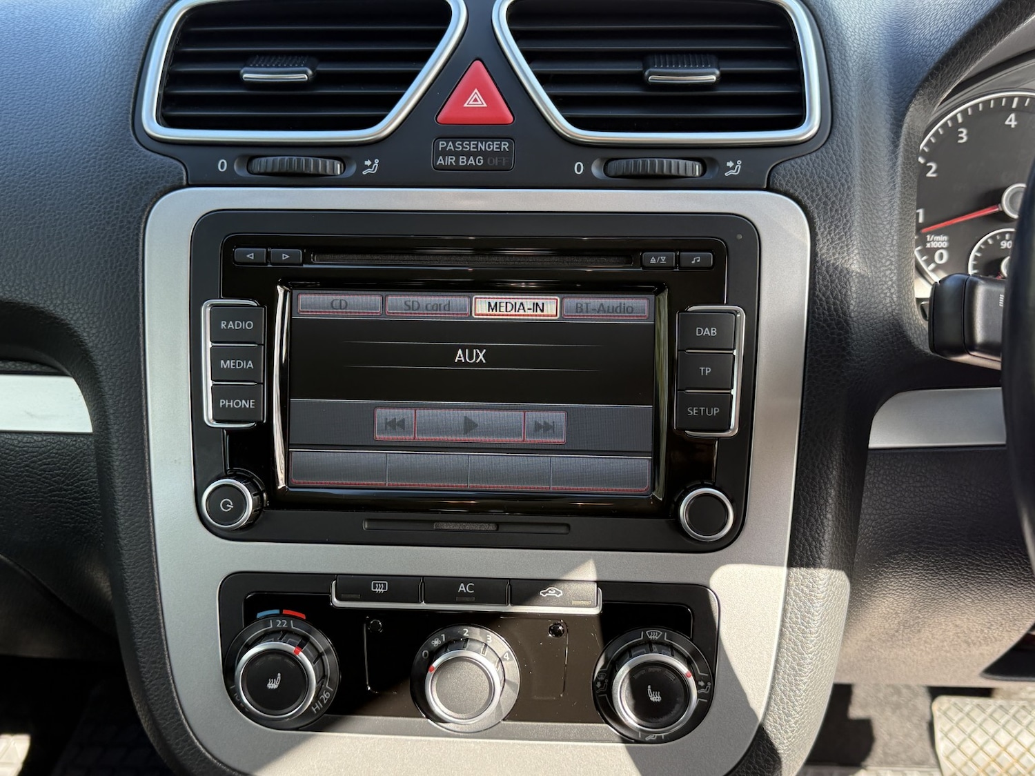 Used Volkswagen Scirocco 2010 for sale - 77981832: Photo 24