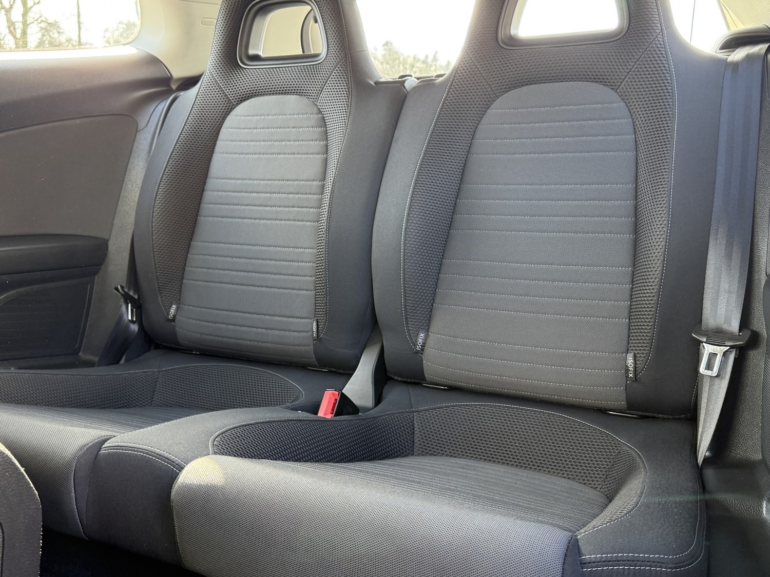 Used Volkswagen Scirocco 2010 for sale - 77981832: Photo 34