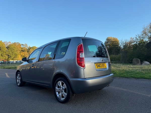 Used Skoda Roomster 2013 for sale - 76237287: Photo 7