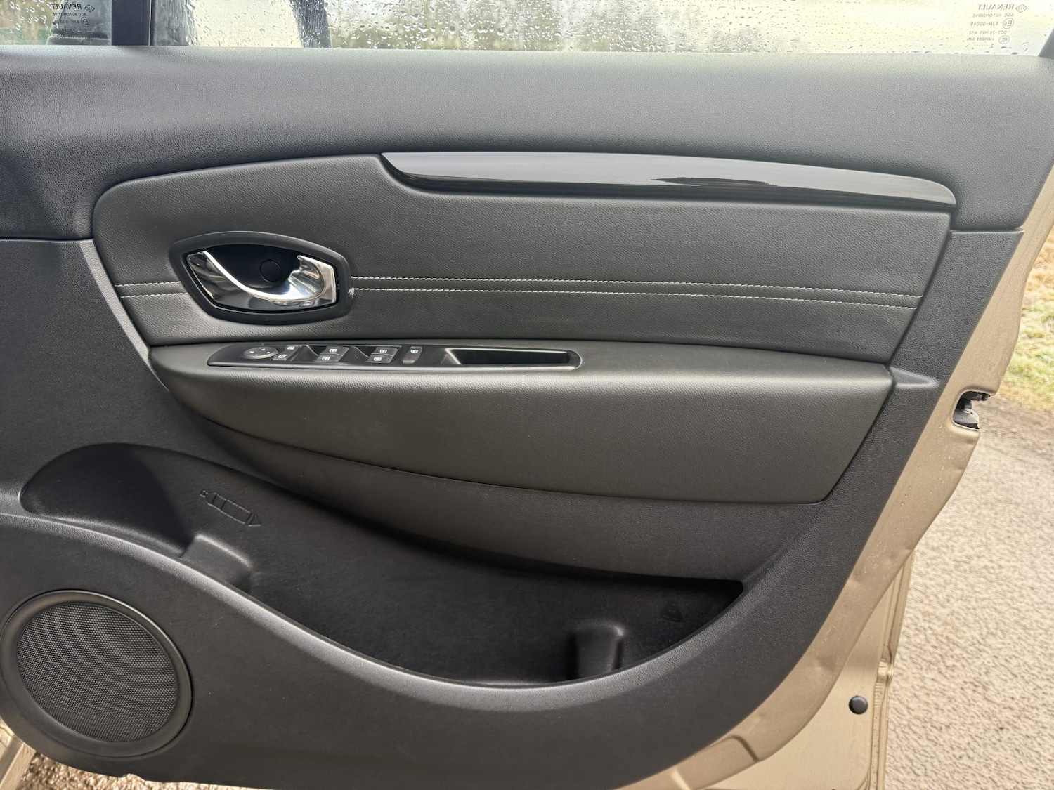 Used Renault Scenic 2015 for sale - 77801810: Photo 18