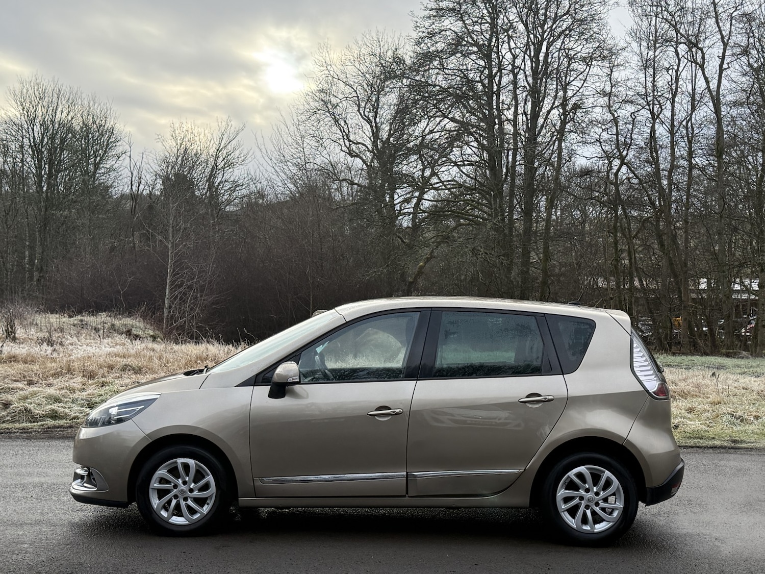 Used Renault Scenic 2015 for sale - 77801810: Photo 9