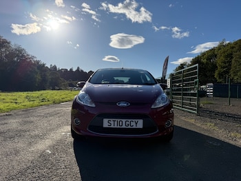 Used Ford Fiesta 2010 for sale - 75987083: Photo 2