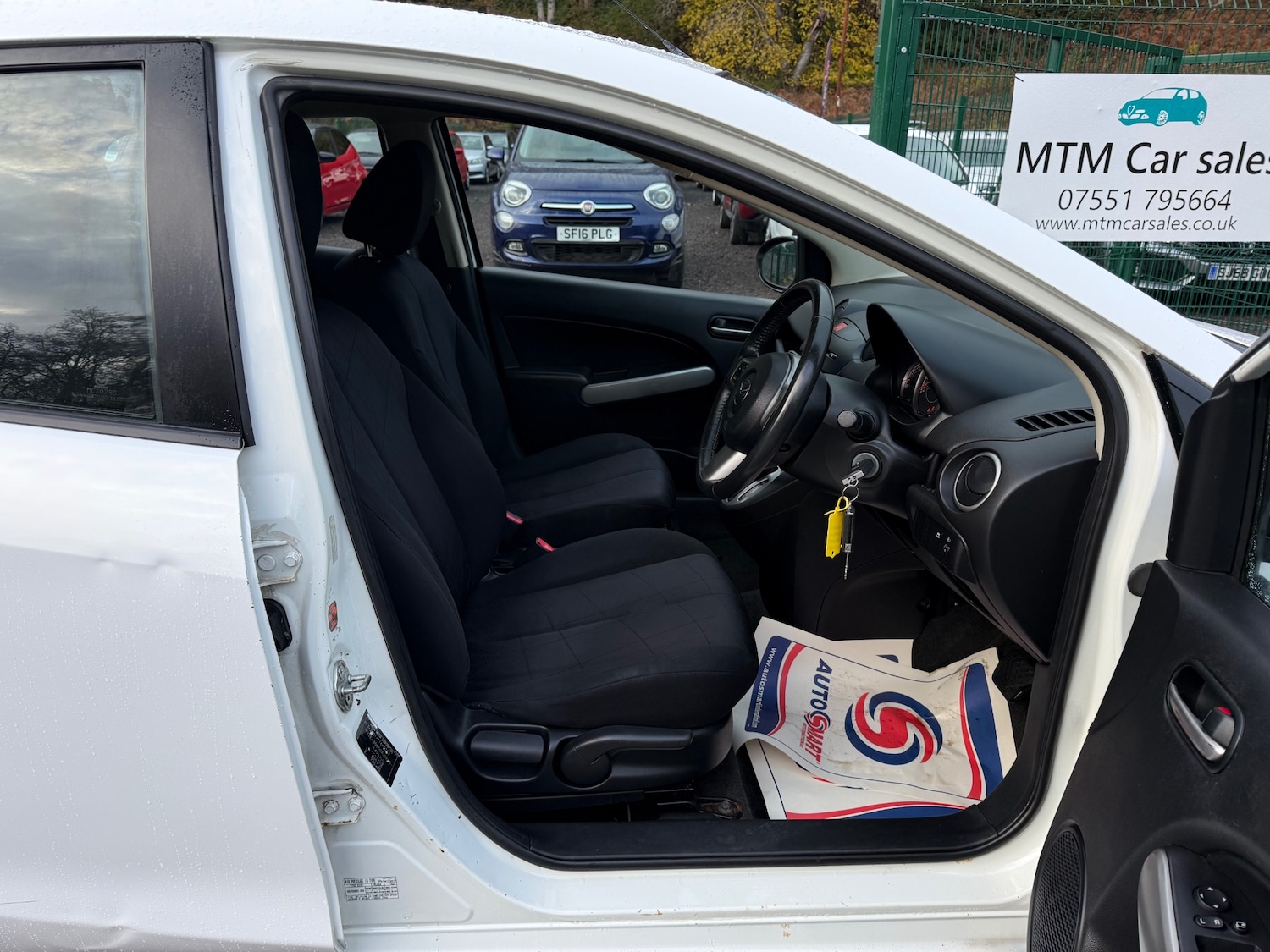 Used Mazda Mazda2 2011 for sale - 76445899: Photo 12