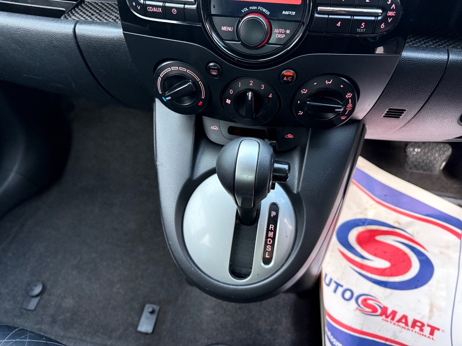 Used Mazda Mazda2 2011 for sale - 76445899: Photo 17