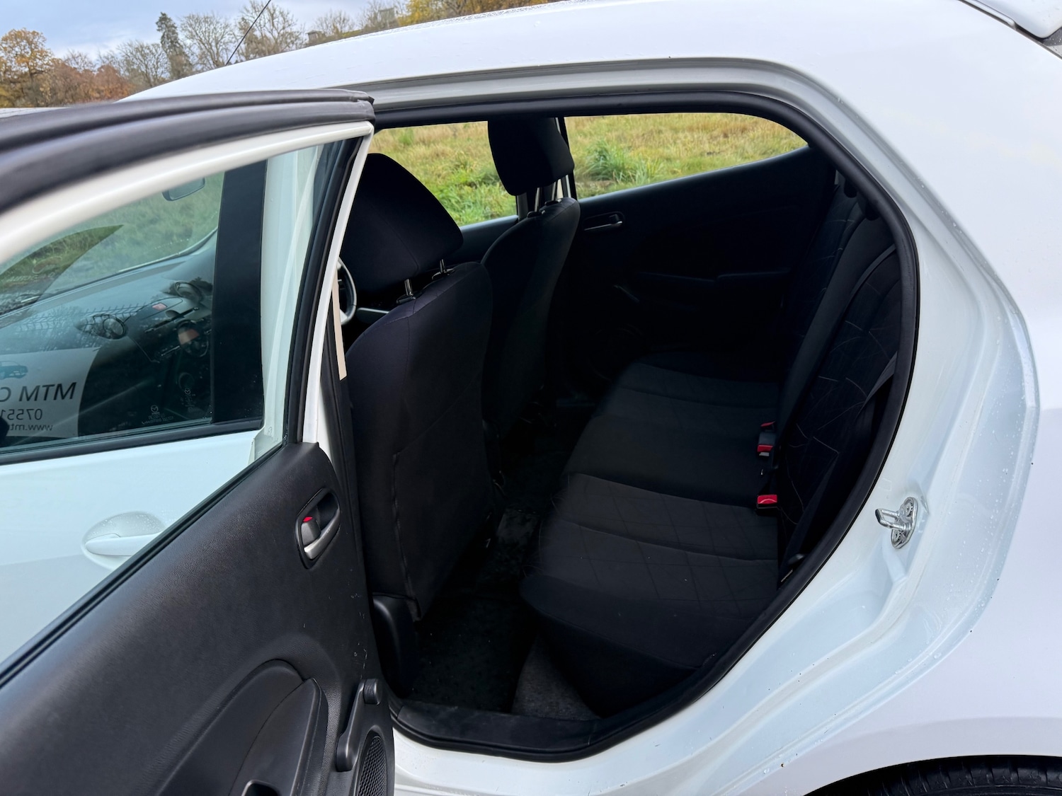 Used Mazda Mazda2 2011 for sale - 76445899: Photo 21