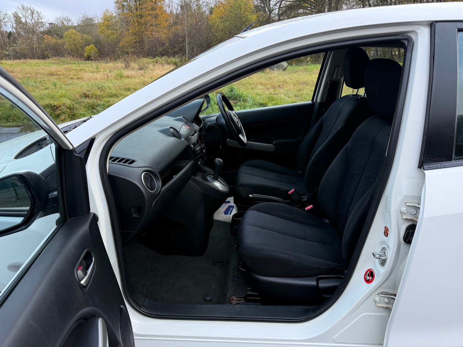 Used Mazda Mazda2 2011 for sale - 76445899: Photo 22