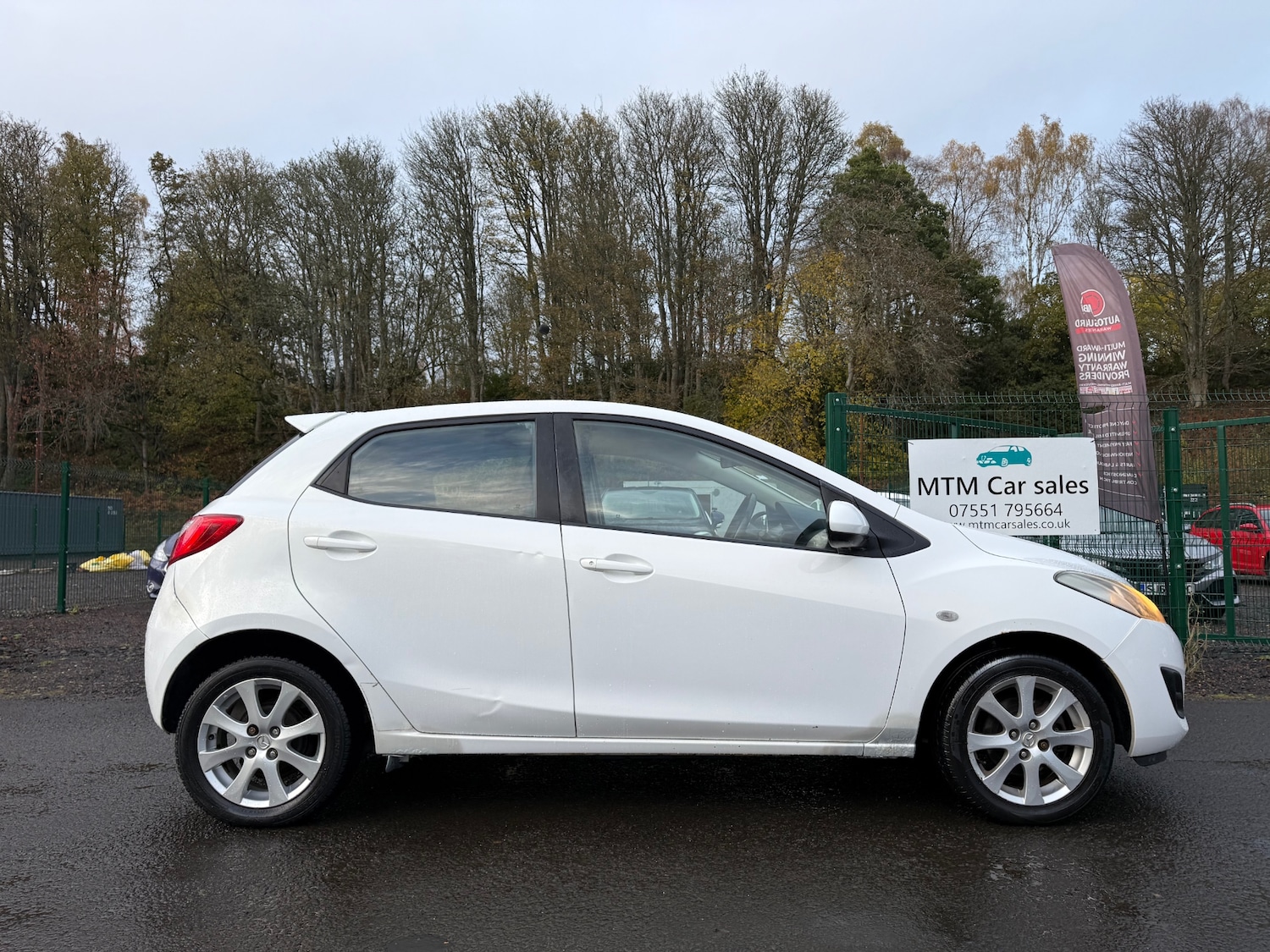 Used Mazda Mazda2 2011 for sale - 76445899: Photo 4