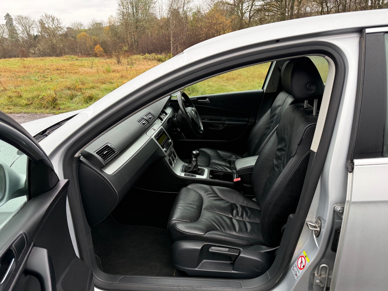 Used Volkswagen Passat 2009 for sale - 76541361: Photo 24