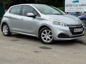 Used Peugeot 208 2017 for sale - 79100123: Photo