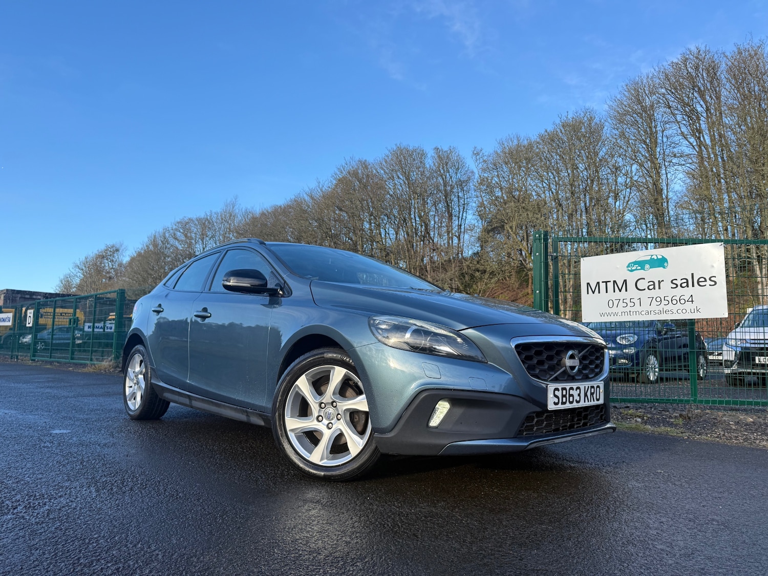 Used Volvo V40 2013 for sale - 76853415: Photo 1