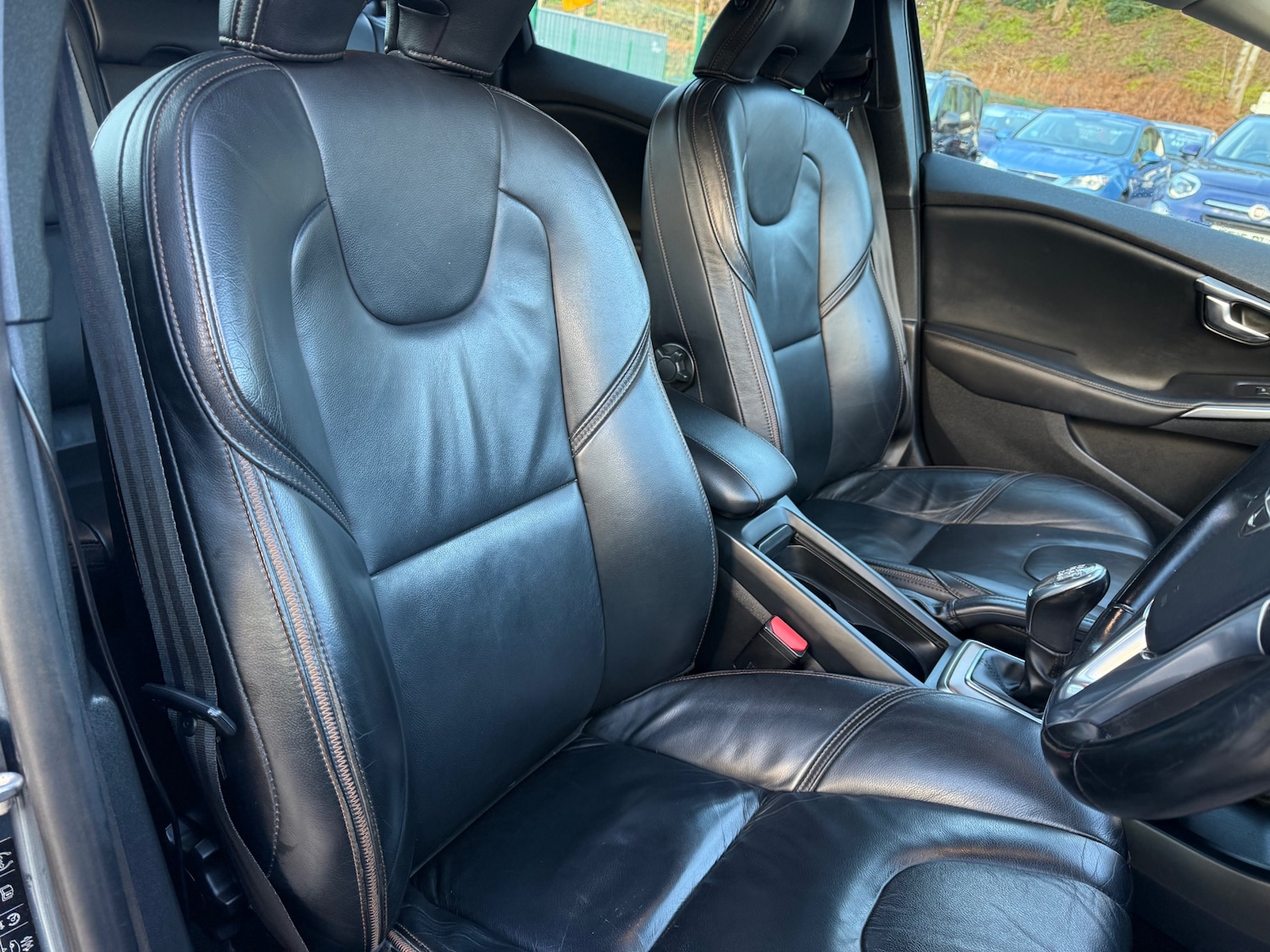 Used Volvo V40 2013 for sale - 76853415: Photo 22