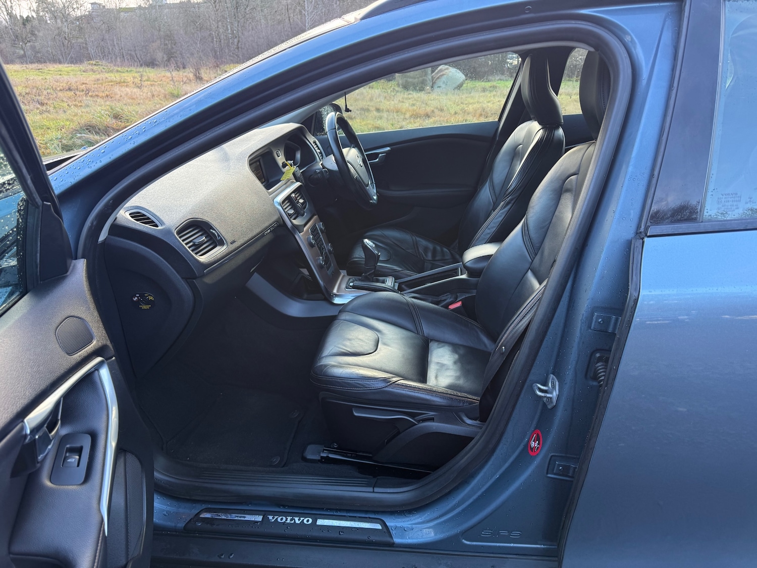 Used Volvo V40 2013 for sale - 76853415: Photo 31