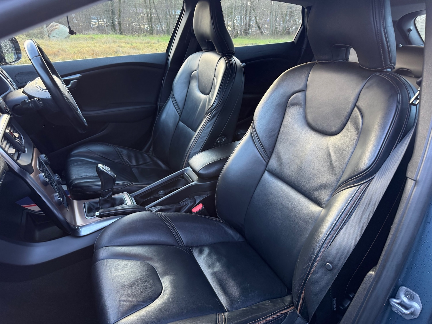 Used Volvo V40 2013 for sale - 76853415: Photo 32