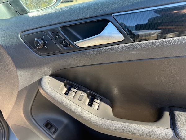 Used Volkswagen Jetta 2017 for sale - 76249946: Photo 15