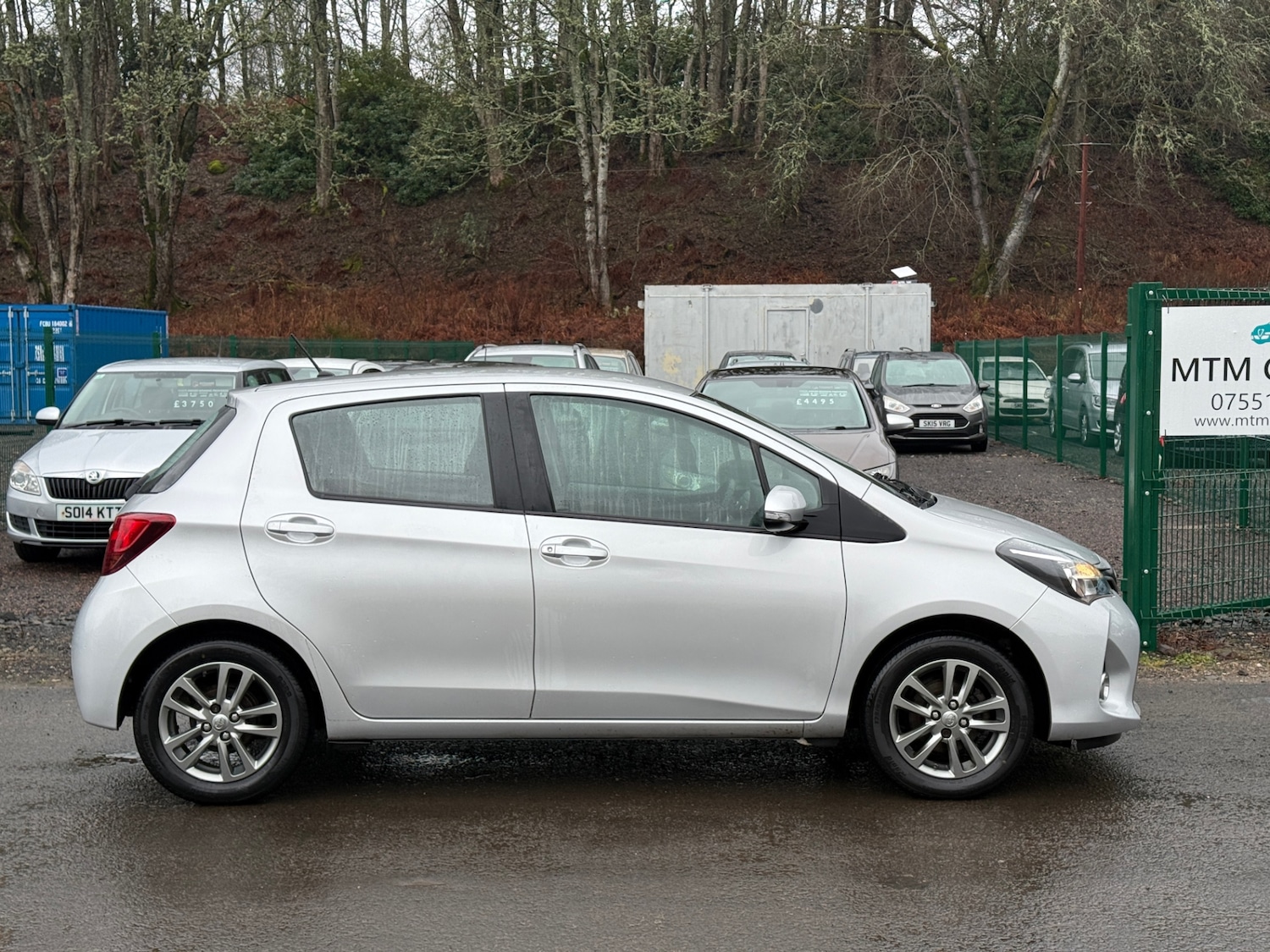 Used Toyota Yaris 2015 for sale - 77420606: Photo 4