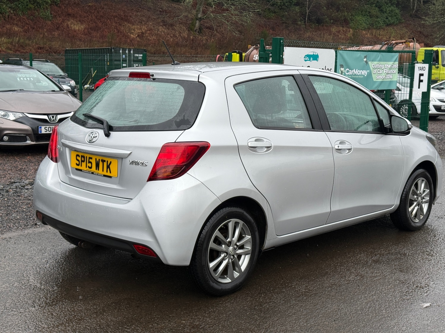 Used Toyota Yaris 2015 for sale - 77420606: Photo 6