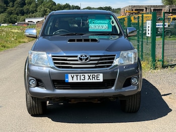 Used Toyota Hilux 2013 for sale - 79305696: Photo