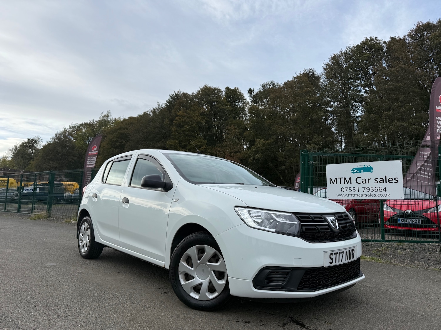 Used Dacia Sandero 2017 for sale - 76174141: Photo 1