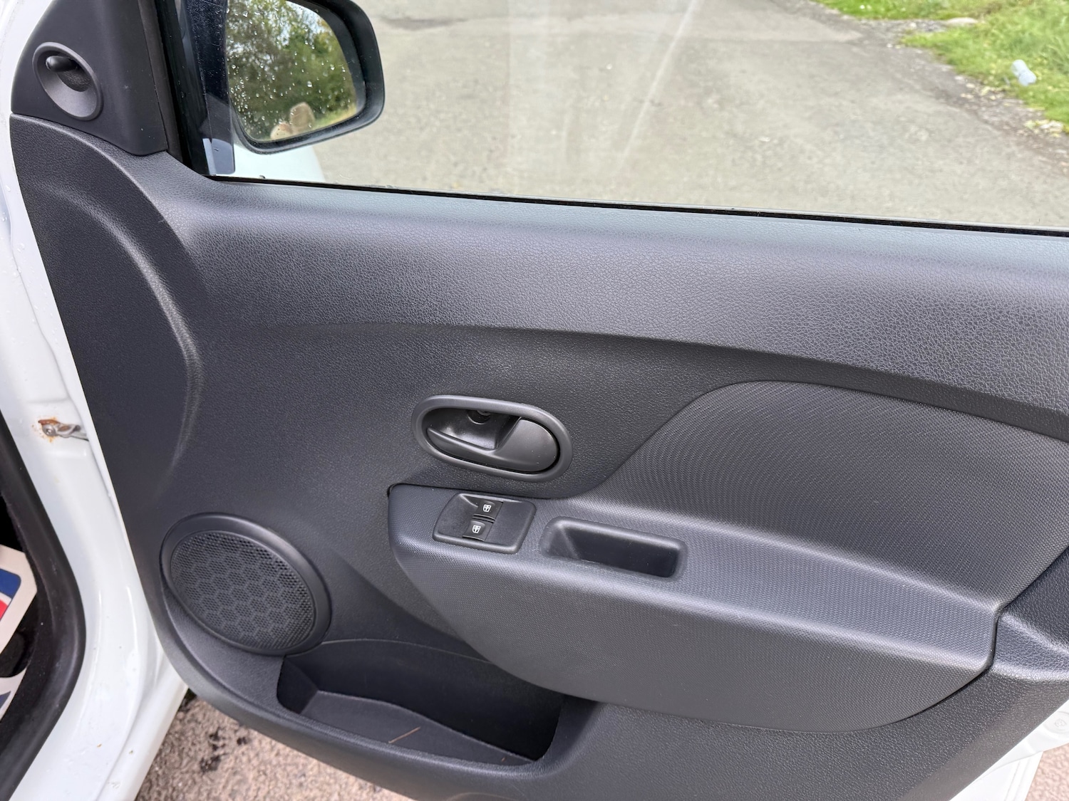 Used Dacia Sandero 2017 for sale - 76174141: Photo 15