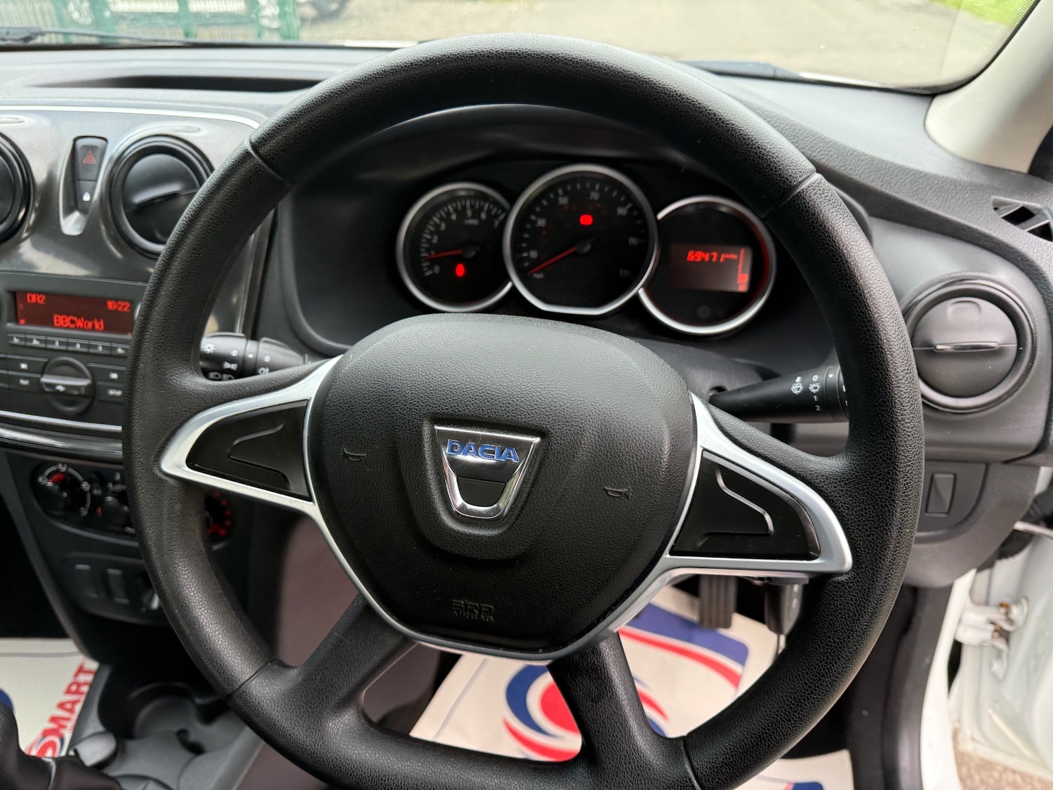 Used Dacia Sandero 2017 for sale - 76174141: Photo 16