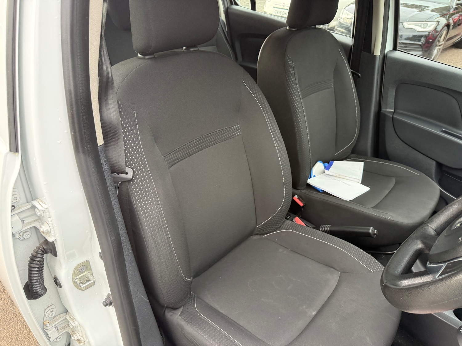Used Dacia Sandero 2017 for sale - 76174141: Photo 18