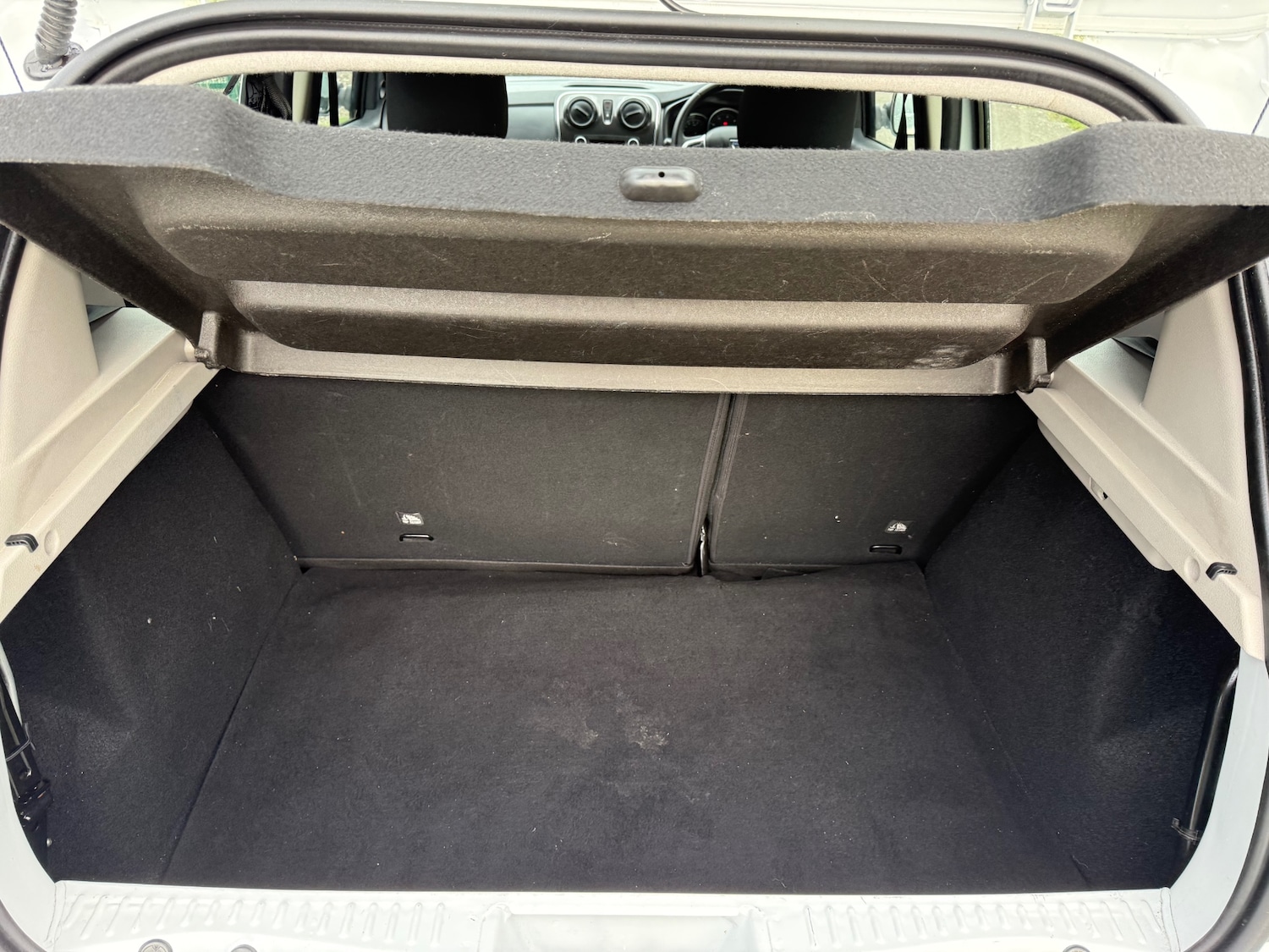 Used Dacia Sandero 2017 for sale - 76174141: Photo 25