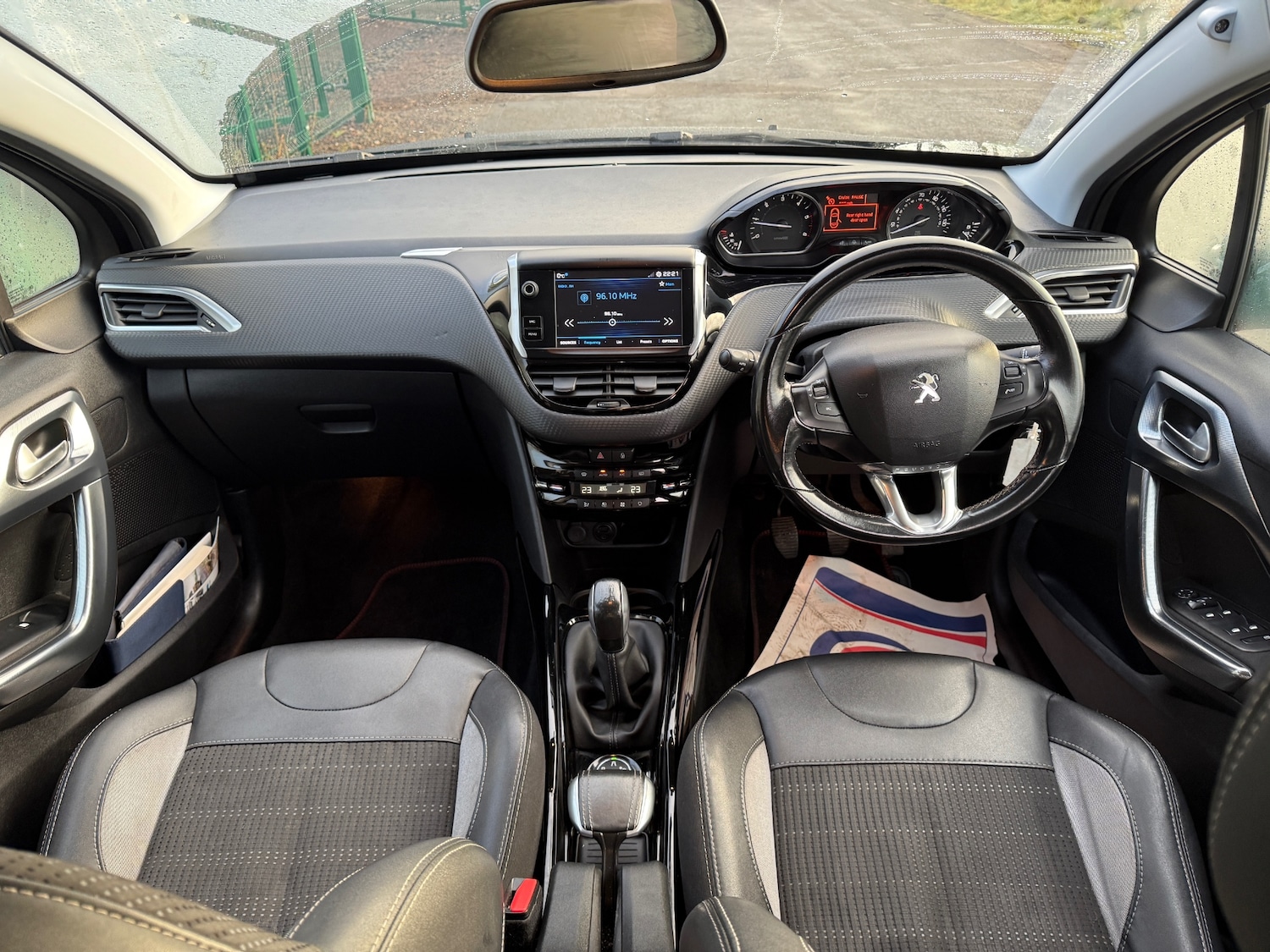 Used Peugeot 2008 2017 for sale - 76850559: Photo 15