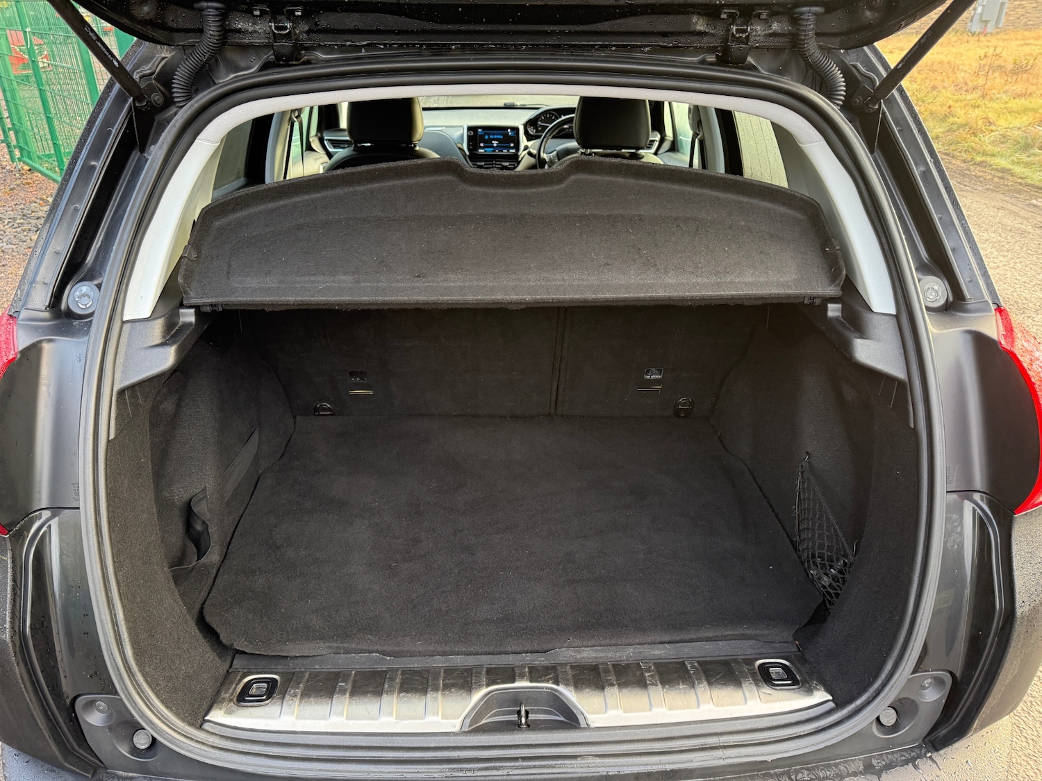 Used Peugeot 2008 2017 for sale - 76850559: Photo 30