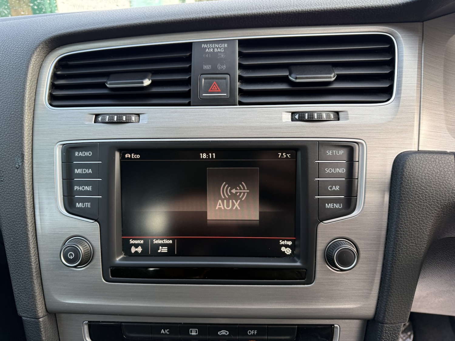 Used Volkswagen Golf 2016 for sale - 77801806: Photo 24