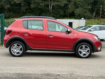 Used Dacia Sandero Stepway 2018 for sale - 79841489: Photo