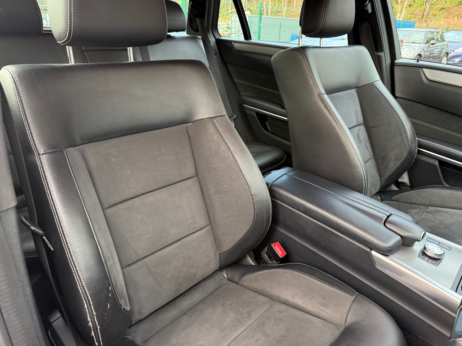 Used Mercedes-Benz E Class 2014 for sale - 76853410: Photo 22